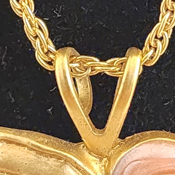 Vtg Gold Tone Pink Enamel Accent Faux Pearl Orchid Necklace - Picture 9 of 14